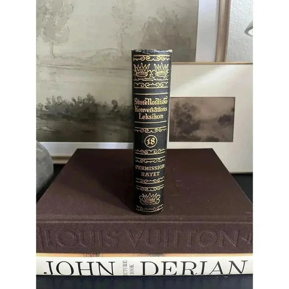 Vintage Leather Bound Book 1921 Denmark Store Nordiske Konversations Leksikon - Picture 1 of 8